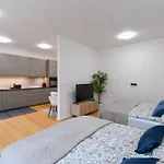 Luxury Modern With View * Prag