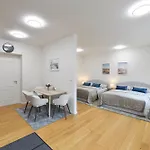 Daire Luxury Modern With View