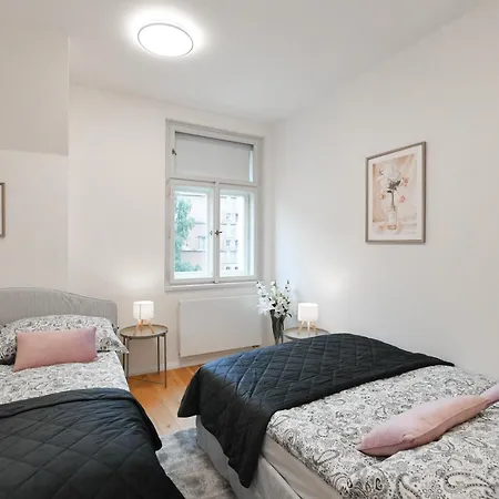 Luxury Modern With View Prague