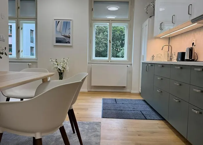 Luxury Modern With View Apartment *