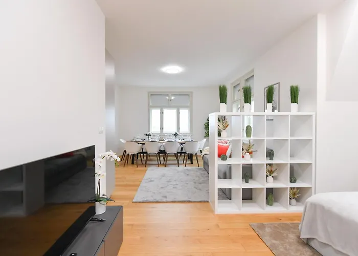 Luxury Modern With View * Prag