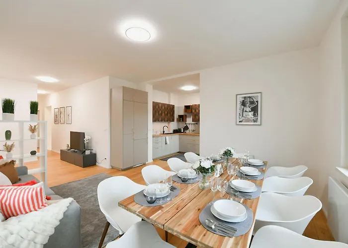 Luxury Modern With View Apartment Prag