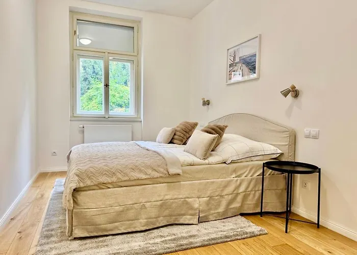 Luxury Modern With View Apartment Prag